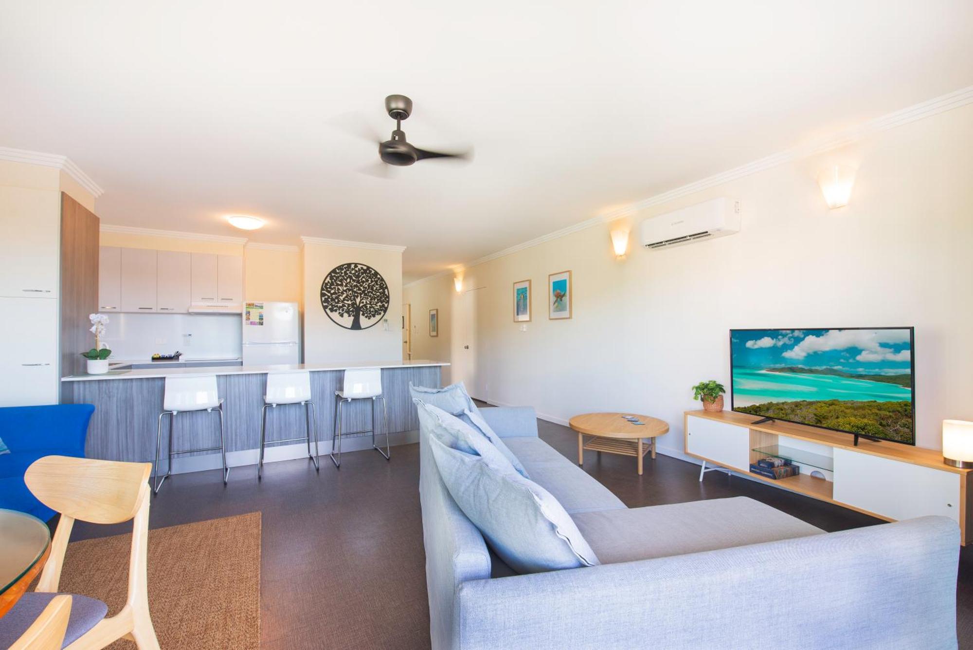 Coral Sea Vista Apartments Airlie Beach Extérieur photo