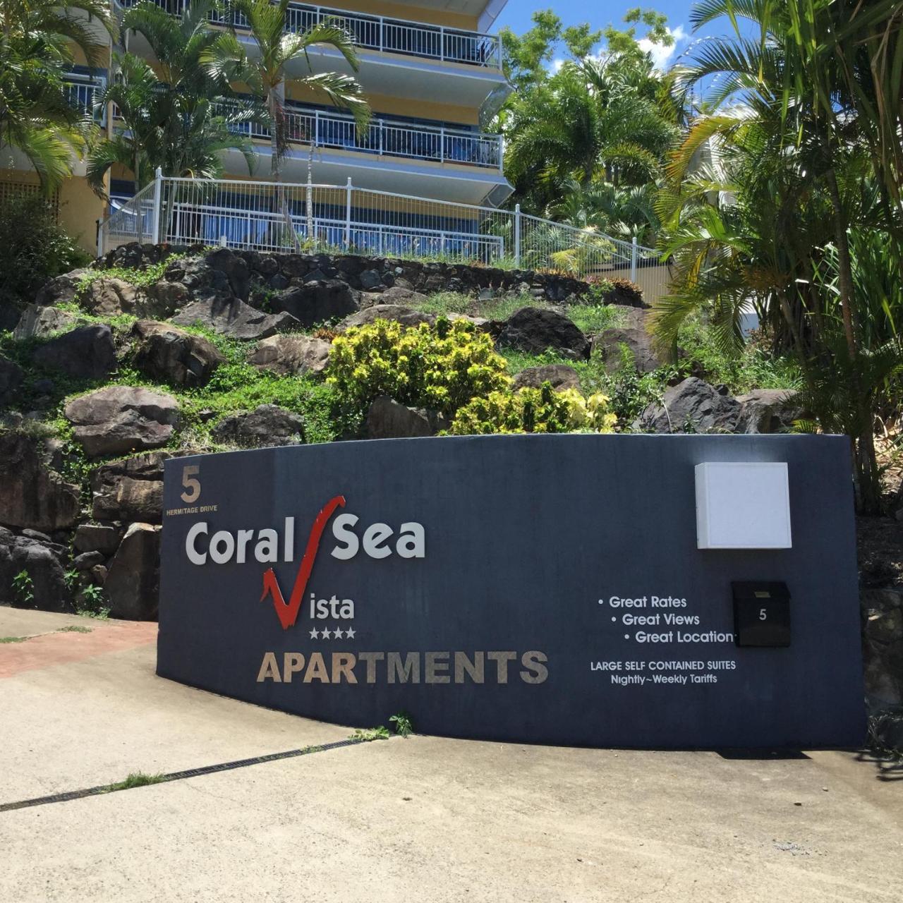 Coral Sea Vista Apartments Airlie Beach Extérieur photo