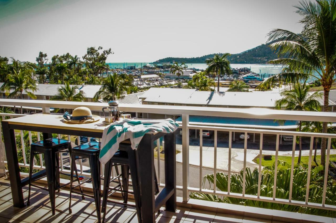 Coral Sea Vista Apartments Airlie Beach Extérieur photo